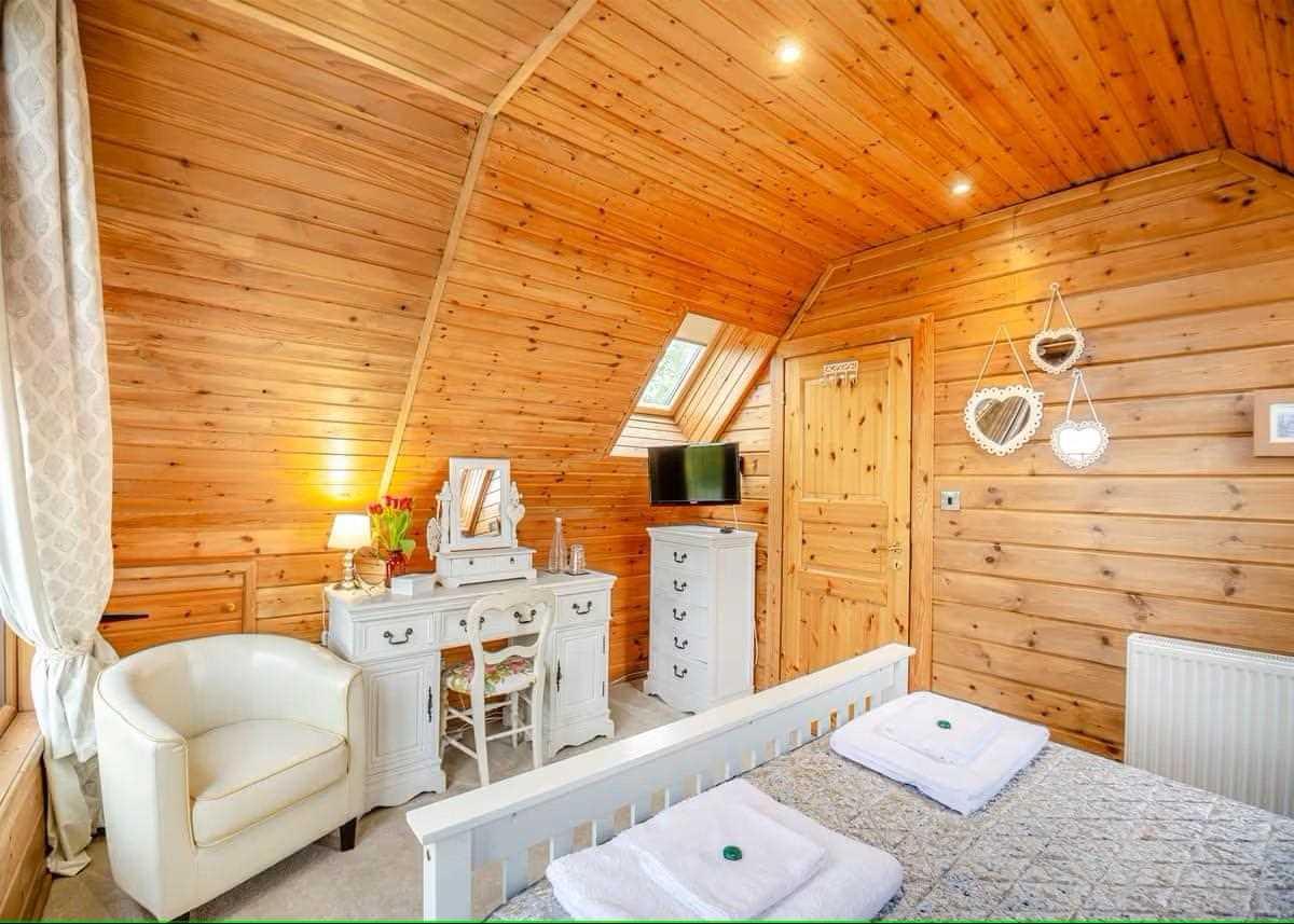 Anglesey Lakeside Lodges, Llandegfan
